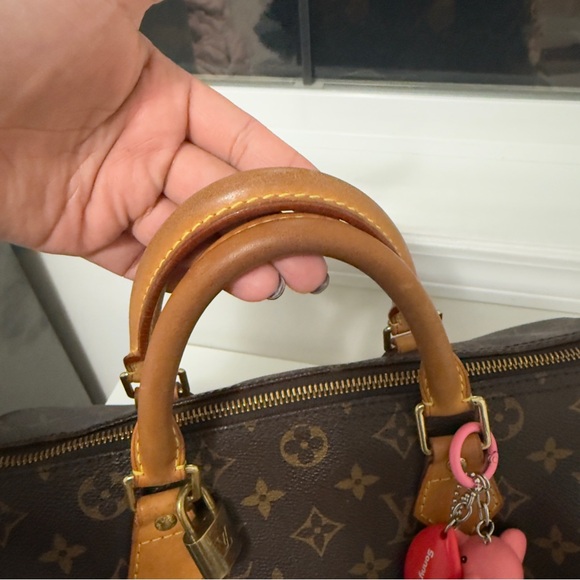 Louis Vuitton Speedy 30 Handbag - Picture 4 of 14